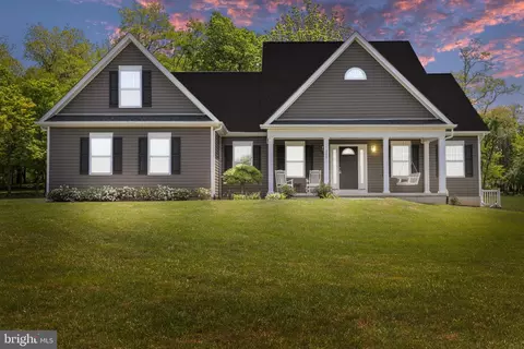 105 Limestone Ct, Charles Town, WV 25414