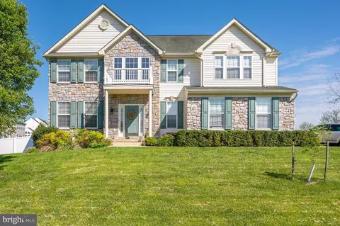 49 Sundance Ln, Kearneysville, WV 25430
