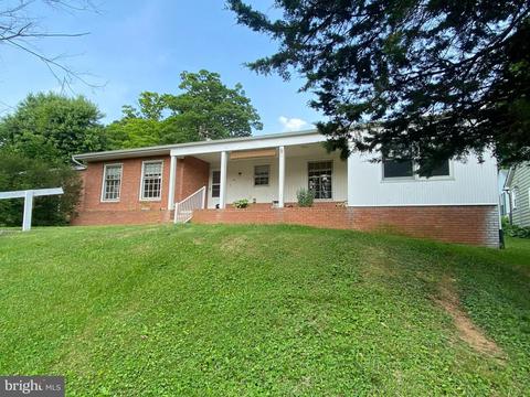 721 Morison St, Charles Town, WV 25414