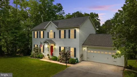 1409 Lakeside Dr, Harpers Ferry, WV 25425