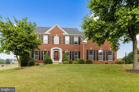 26 Equestrian Cir, Shenandoah Junction, WV 25442