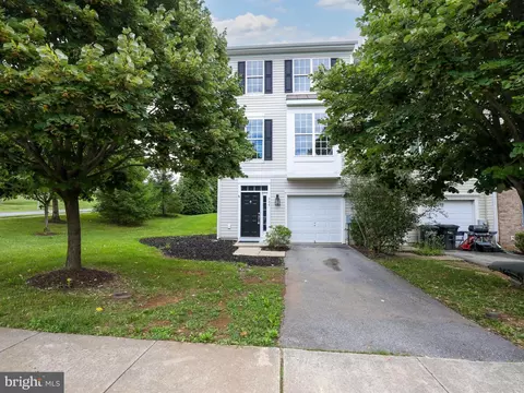 338 Starkeys Lndg, Shepherdstown, WV 25443