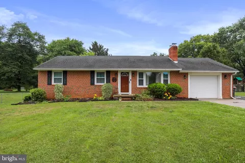 262 Old Martinsburg Rd, Shepherdstown, WV 25443