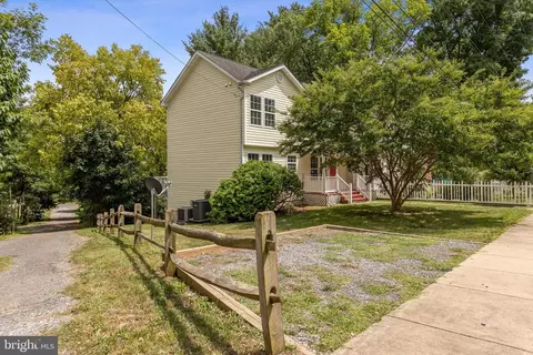 500 Burns St, Ranson, WV 25438 photo 2