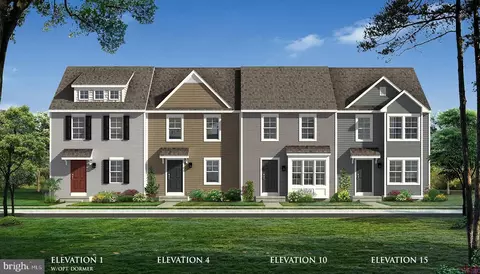617 Lord Fairfax St, Charles Town, WV 25414