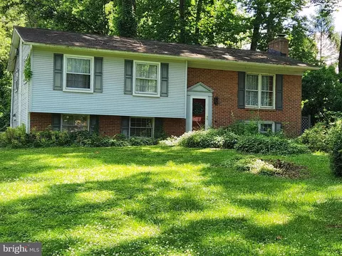 222 Ashley Dr, Shepherdstown, WV 25443