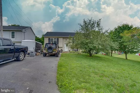 504 E 11th Ave, Ranson, WV 25438 photo 3