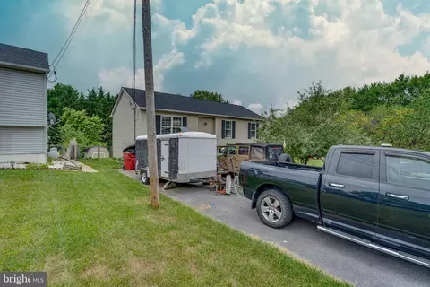 504 E 11th Ave, Ranson, WV 25438 photo 2
