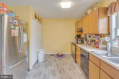 504 E 11th Ave, Ranson, WV 25438 photo 11
