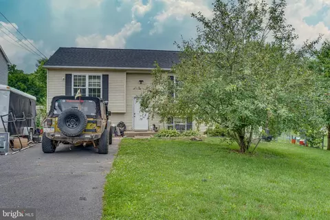 504 E 11th Ave, Ranson, WV 25438