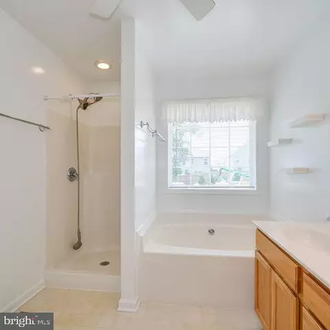 446 Oak Lee Dr, Ranson, WV 25438 photo 15