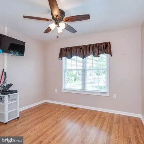 446 Oak Lee Dr, Ranson, WV 25438 photo 18