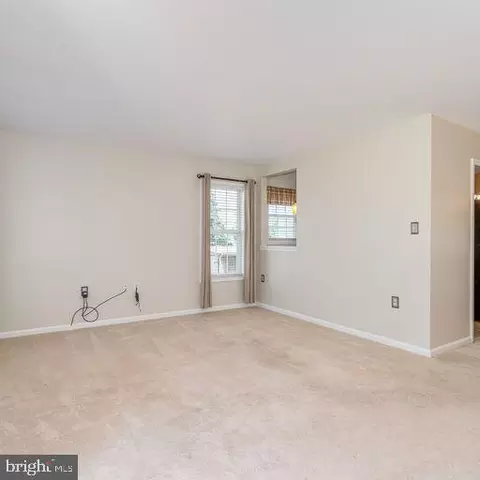 446 Oak Lee Dr, Ranson, WV 25438 photo 13