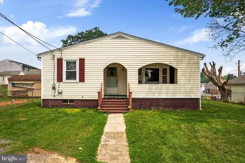 504 N Reymann St, Ranson, WV 25438