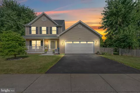 181 Crosswinds Dr, Charles Town, WV 25414