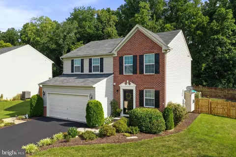 527 Maddex Farm Dr, Shepherdstown, WV 25443