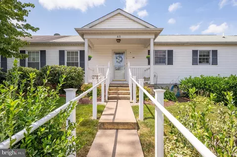 65 Bradford Ct, Charles Town, WV 25414