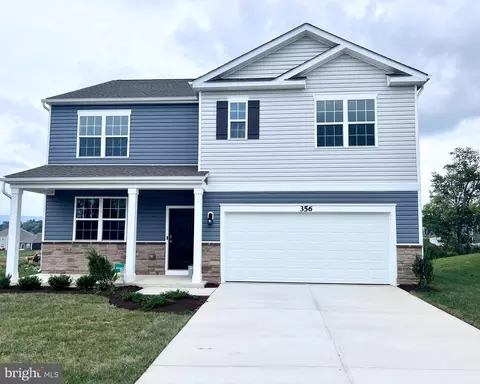 356 Centergate Dr, Charles Town, WV 25414