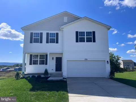370 Centergate Dr, Charles Town, WV 25414