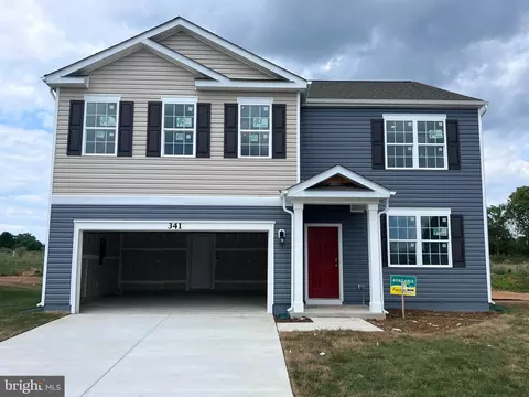 341 Centergate Dr, Charles Town, WV 25414