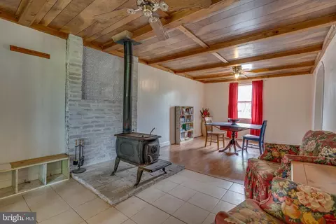 71 Apple Tree Dr, Ranson, WV 25438 photo 9