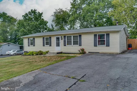 71 Apple Tree Dr, Ranson, WV 25438