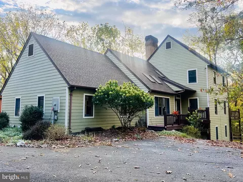 544 Chandler Dr, Shepherdstown, WV 25443