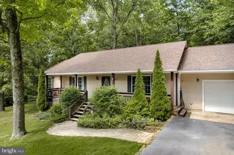 184 Mcguire Cir, Harpers Ferry, WV 25425
