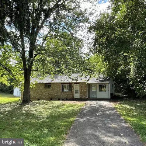 92 Perth Way, Shepherdstown, WV 25443