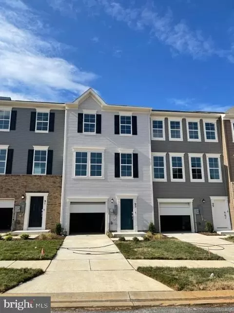 95 Arsberg Dr, Charles Town, WV 25414