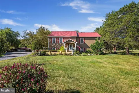 103 Cedar Grove Ln, Kearneysville, WV 25430