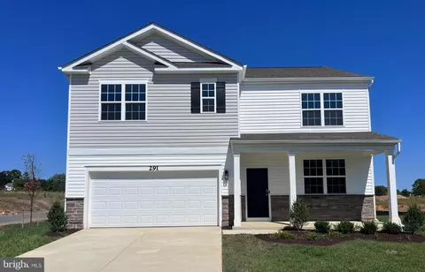 291 Centergate Dr, Charles Town, WV 25414