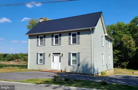 536 Ridge Rd, Shenandoah Junction, WV 25442