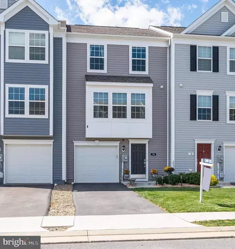 76 Cecily Way, Ranson, WV 25438