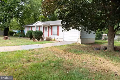 511 E 11th Ave, Ranson, WV 25438 photo 2