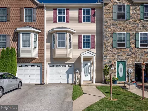 83 Fuzzy Tail Dr, Ranson, WV 25438