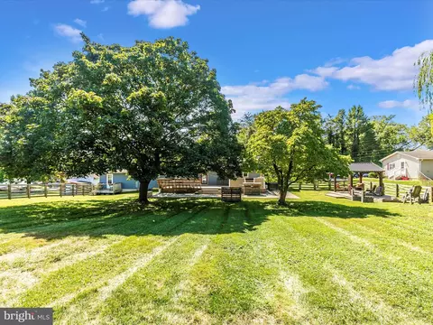 135 Circle St, Ranson, WV 25438 photo 12