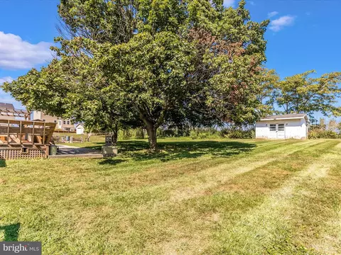 135 Circle St, Ranson, WV 25438 photo 16