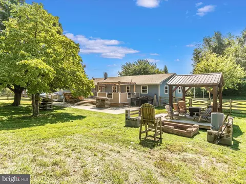 135 Circle St, Ranson, WV 25438 photo 11