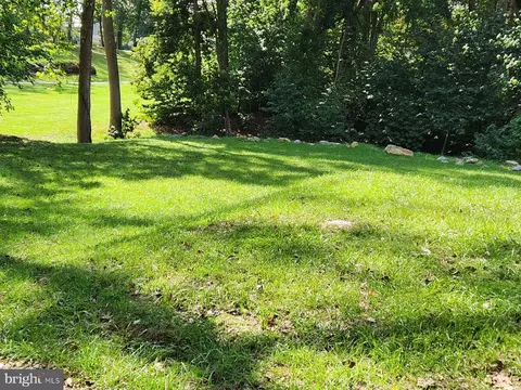 Reachcliff, Shepherdstown, WV 25443