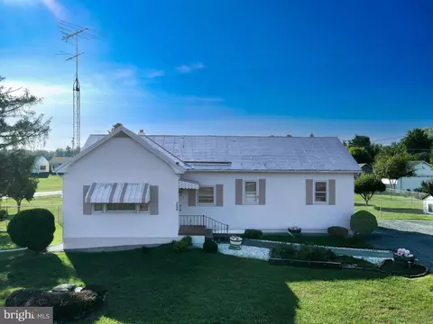 Exterior - 3086 Summit Point Rd, Summit Point, WV 25446 photo 3 of 5