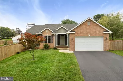 31 Mcdonald Dr, Shepherdstown, WV 25443
