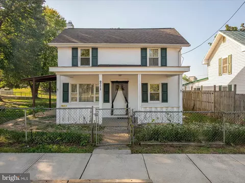 211 N Fairfax Blvd, Ranson, WV 25438