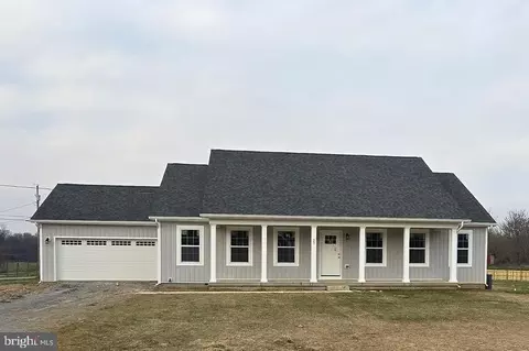 27 Berwick Ct, Charles Town, WV 25414
