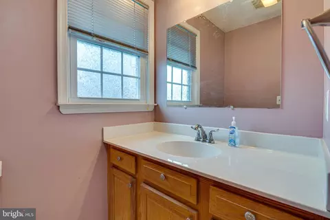 408 E 13th Ave, Ranson, WV 25438 photo 11