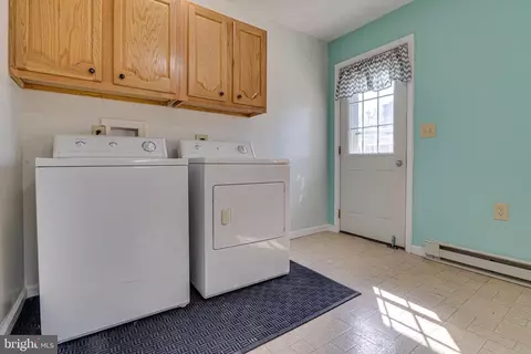 408 E 13th Ave, Ranson, WV 25438 photo 9
