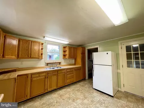 119 E 10th Ave, Ranson, WV 25438 photo 11