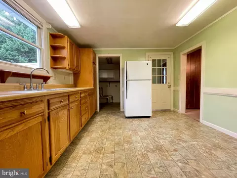 119 E 10th Ave, Ranson, WV 25438 photo 12
