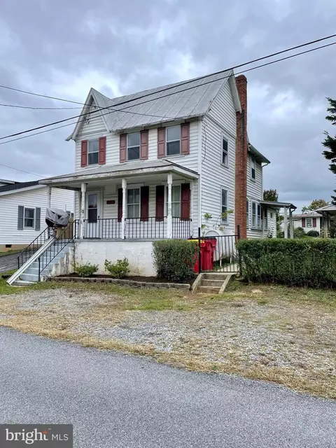 119 E 10th Ave, Ranson, WV 25438