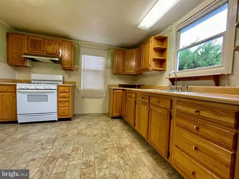 119 E 10th Ave, Ranson, WV 25438 photo 13